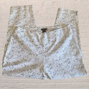 Christian Siriano NY White & Gray Snake Print pull on crop Pants Size 16W